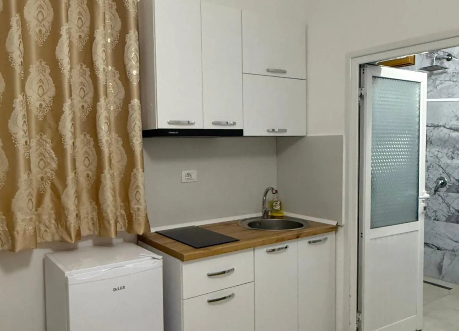 Hotel Guest House Kloen Vlorë